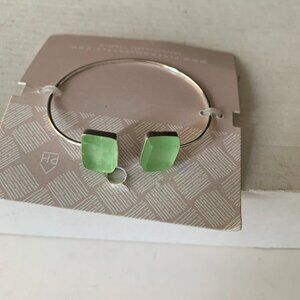 PINK HOUSE STYLE BRACELET BEACH GREEN GLASS CUFF NEW